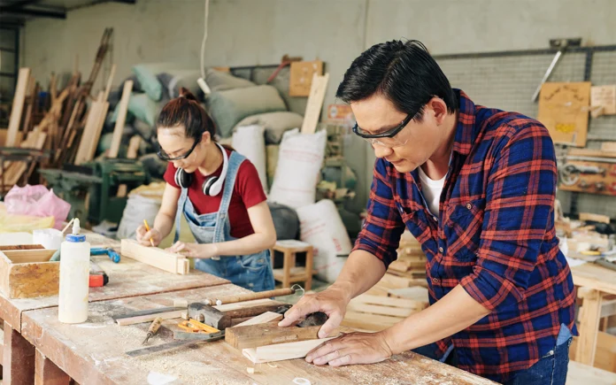 Fabriquez un banc en moins d'une minute : la méthode ultra rapide pour les bricoleurs pressés Fabriquez un banc en moins d'une minute : la méthode ultra rapide pour les bricoleurs pressés