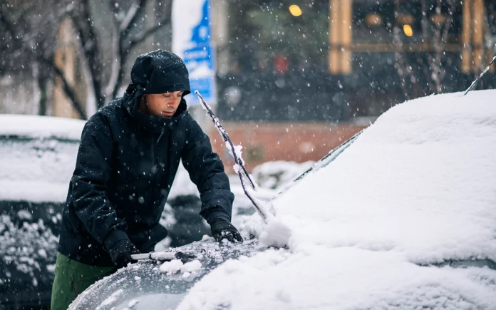 Ces accessoires à ne pas oublier dans votre voiture sont essentiels pour ne pas vous laisser surprendre par l'hiver Ces accessoires à ne pas oublier dans votre voiture sont essentiels pour ne pas vous laisser surprendre par l'hiver