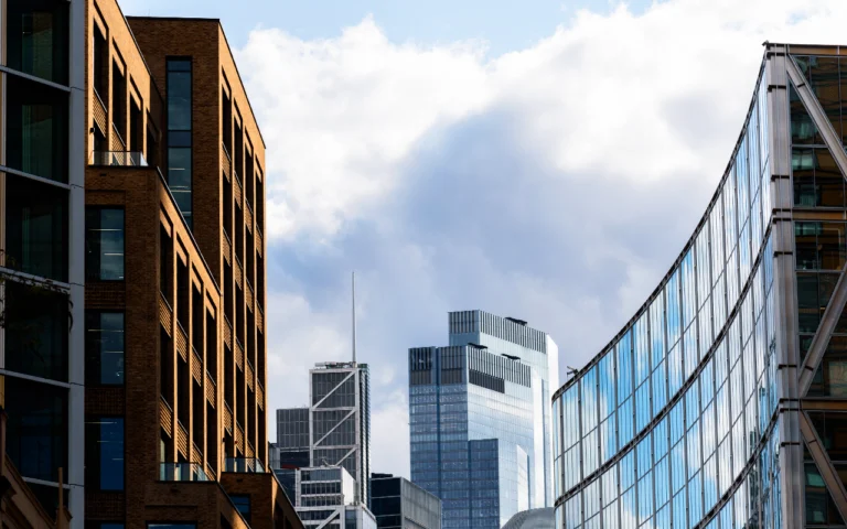 Explosion ou stabilisation des taux de crédit immobilier : ce que réserve vraiment l'avenir après les dernières manœuvres de la BCE