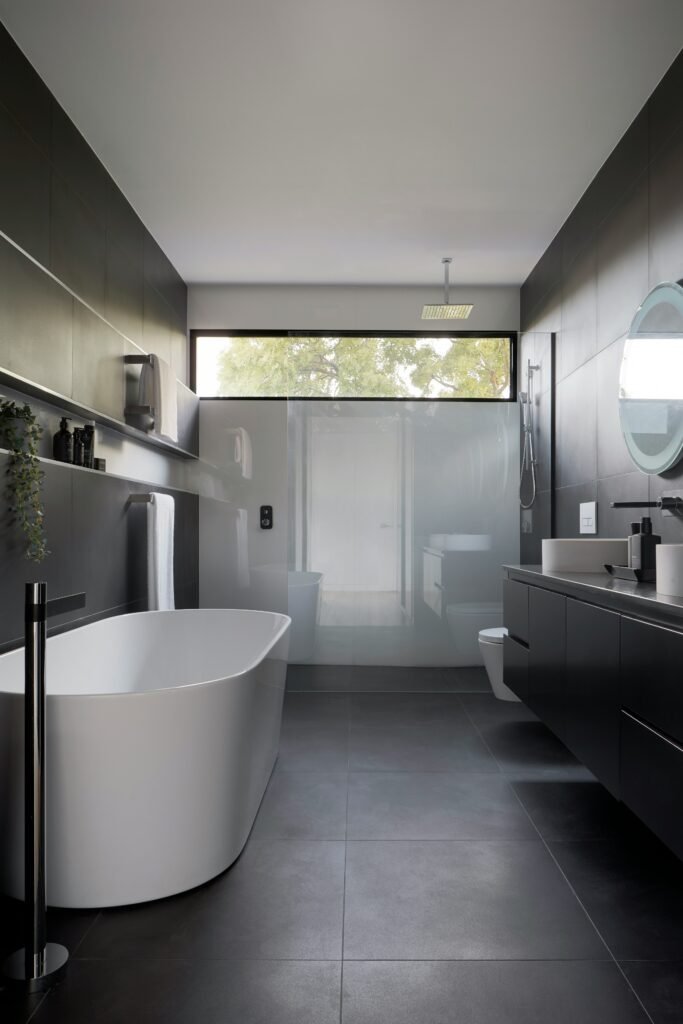 L'inspi du jour Quand le design moderne transforme le bain en expérience zen