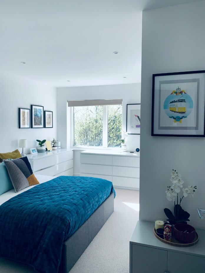 L'inspi du jour Harmonie et lumière dans une chambre moderne L'inspi du jour Harmonie et lumière dans une chambre moderne